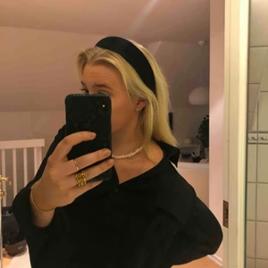  - Super fin skjorta från Nakd! Den är i ett härligt material!  Nypris 300kr