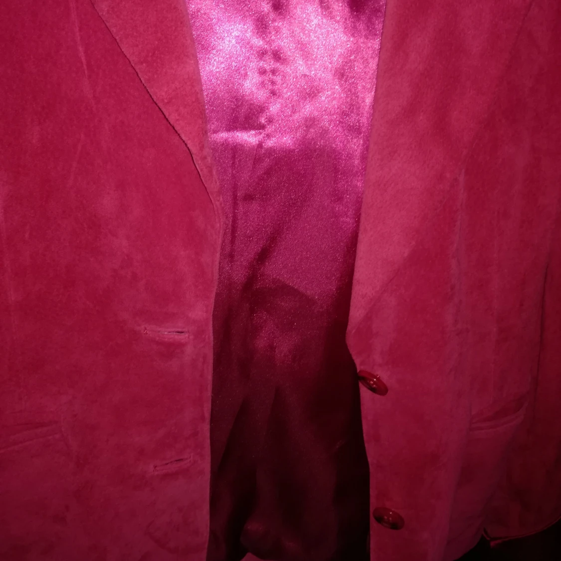 Hallonröd kavaj med fickor  - 90