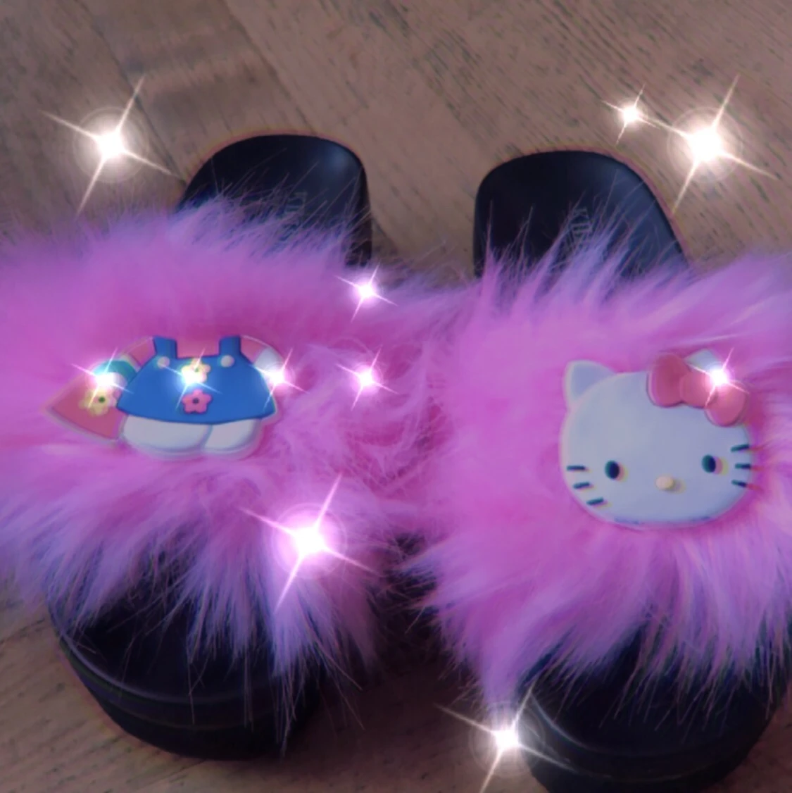 Plattå hello Kitty tofflor🌈 - 91