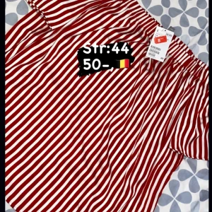 Shoulder off blues  - 💕Jag köpte den här blusen på H&M Tyskland och har aldrig använt den💕