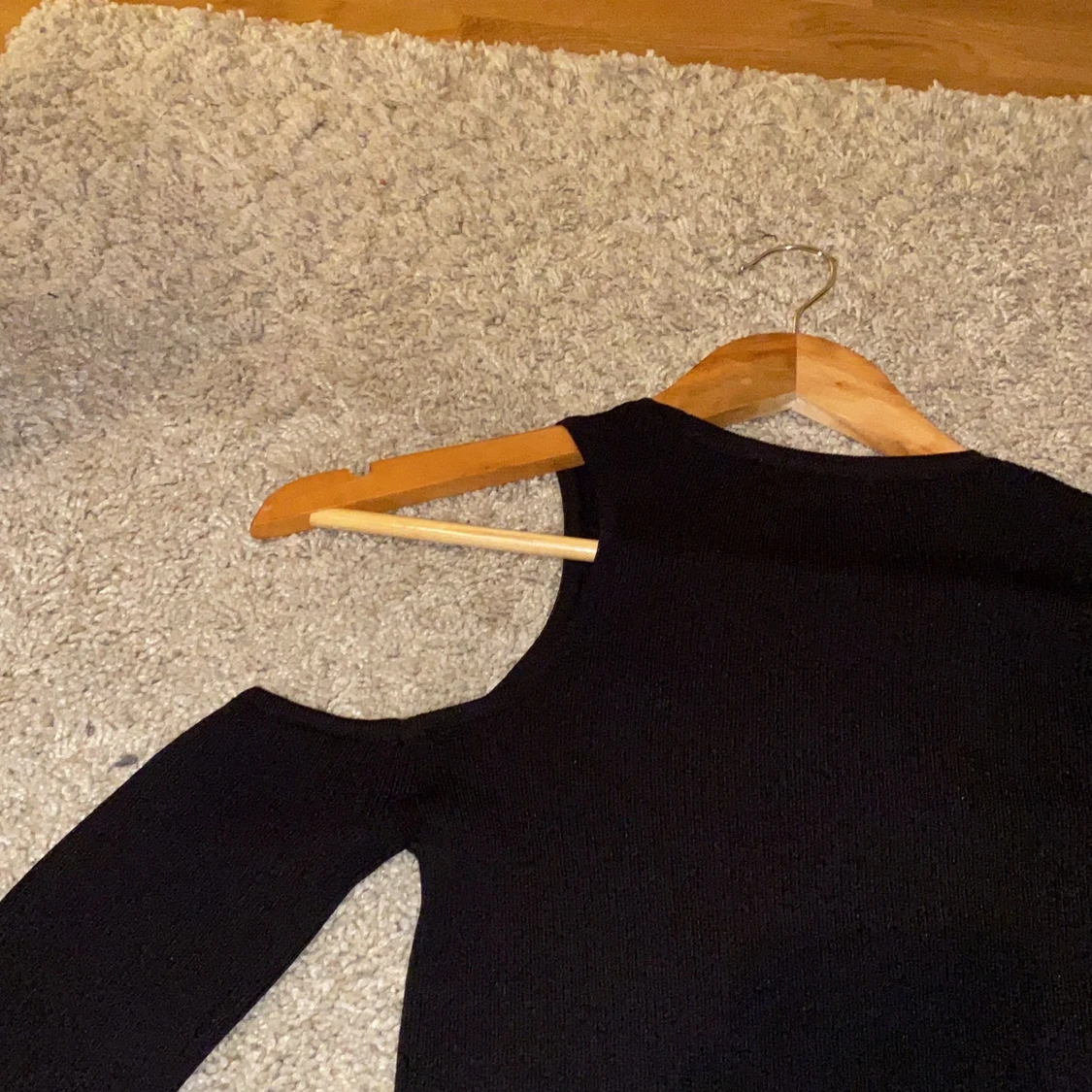 Tröja med fin detalj  - 90