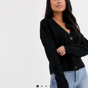 Svart kofta - Kofta från asos som tyvärr inte kommer till användning längre. Storlek 38