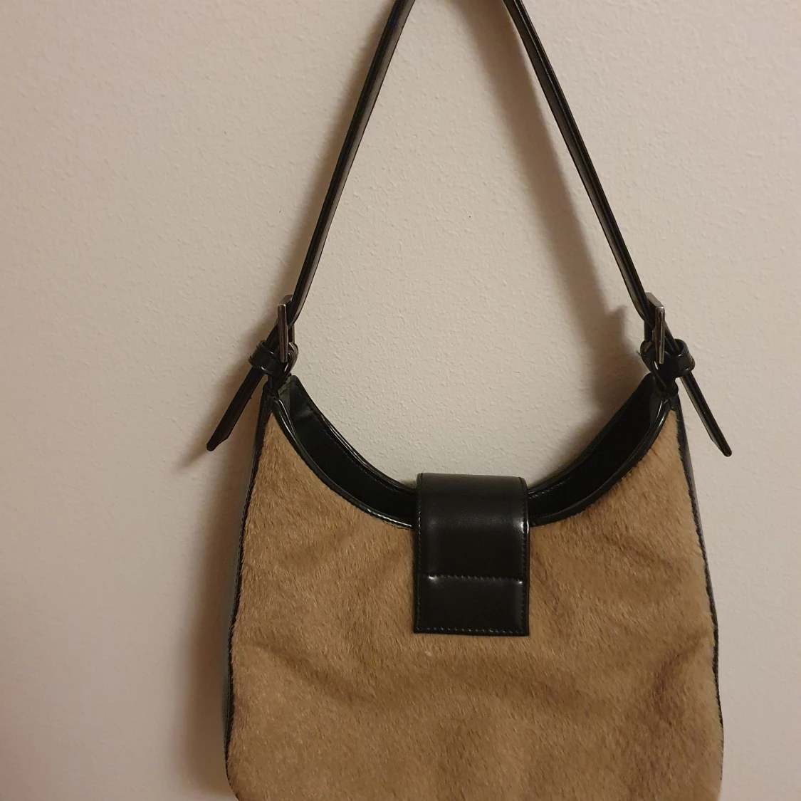 Väska från guess - 90