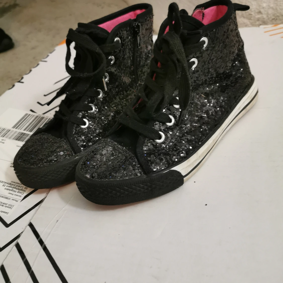 Converse svarta glitter sneakers - 90