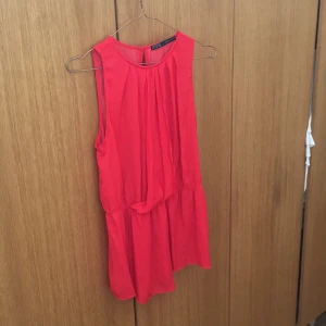  - Säljer kläder billigt pga flytt 