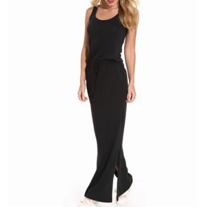  - Supersöt oanvänd klänning i XS, lång och justerbar tack vare resårbanden i midjan.   