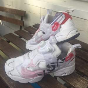 Reebok Fury Insta Pump sneakers in a very good condition! Used only a few times. Size 38. Can be tried on and picked up in Gothenburg