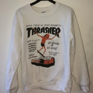  - Trashertröja. Köparen står för frakt💋