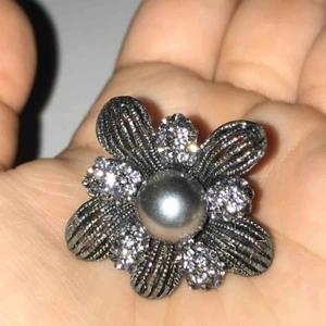  - Jätte fin ring. Inget saknas. Frakt 9kr.