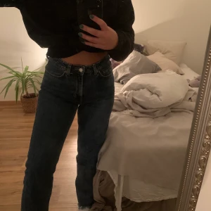 Jeans - Weekday, raka😎funkar både låg och högmidjat