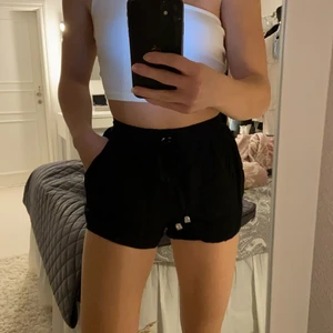 Shorts - Superfina svarta linneshorts💕 Storlek XS och aldrig använda