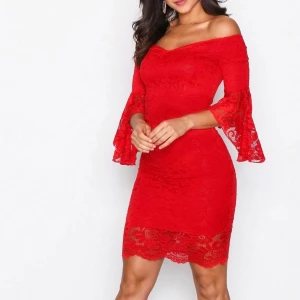 Superfin röd klänning - Nytt skick. Köparen står för frakten🤍