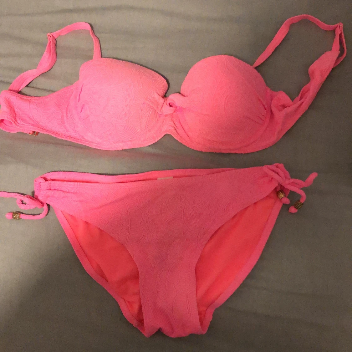 Bikini underdel 36 överdel 38