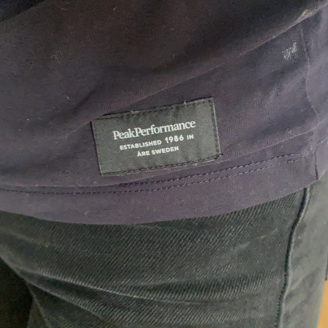 Peak performance långärmad i strl M men passar S väldigt bra!! - 91