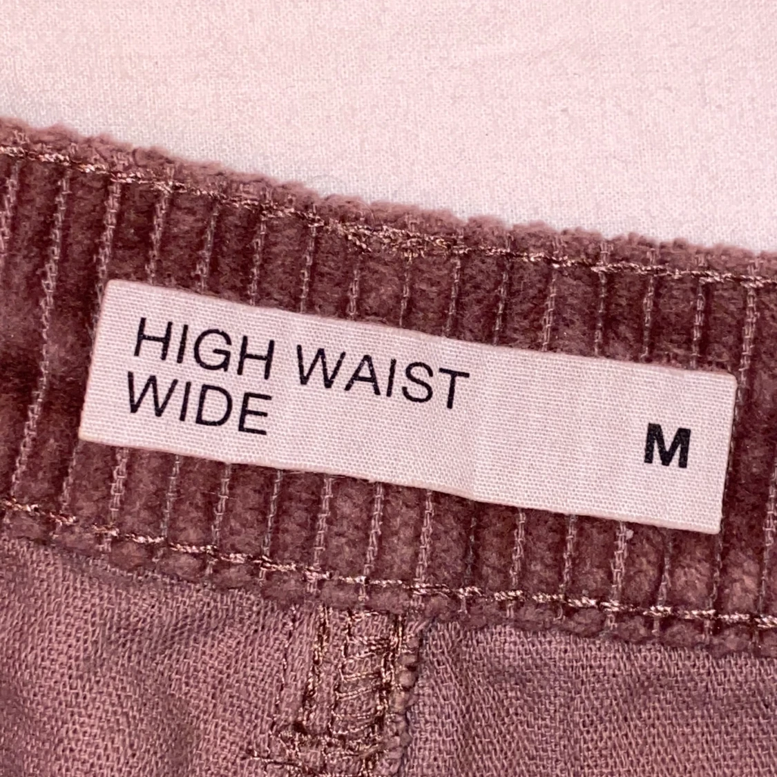 korta smuts rosa manchester byxor - 91