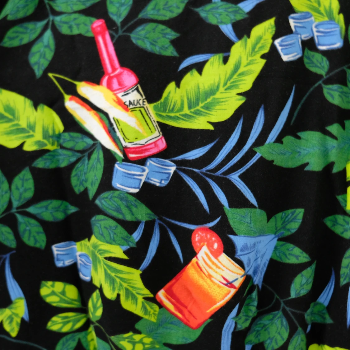 Fin färgglad skjorta - 90