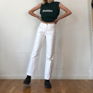 CAT vita jeans - Vita jeans från CAT, hur balla?? Perfekt skick, W30 L32. Frakt 60kr