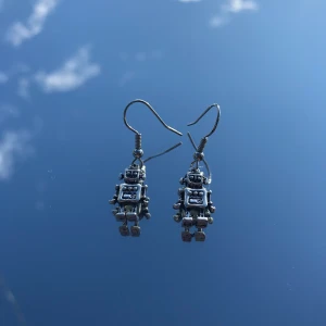 Örhängen  - Säljer dom här fina örhängena🤩