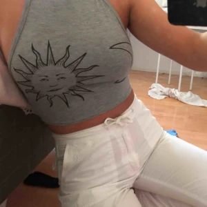  - På andra sidan är toppen helt grå, kan alltså välja om motivet ska synas eller inte 😍