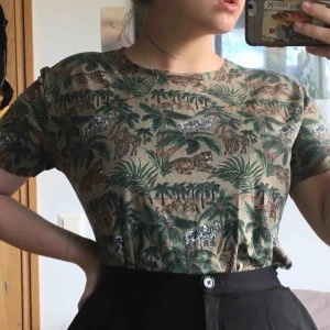  - Väldigt bekväm, köpt second hand men aldrig använd av mig och i gott skick!