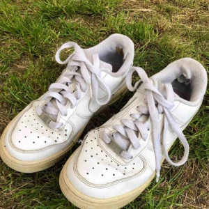  - Nike Air Force One’s helt enkelt! Köpa i London för några år sedan💃🏼 Frakt tillkommer💌