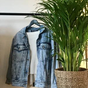 Jeansjacka - Retro jeansjacka, lite oversized