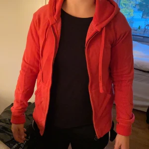 Levis zip hood small  - Skön hoodie från Levis