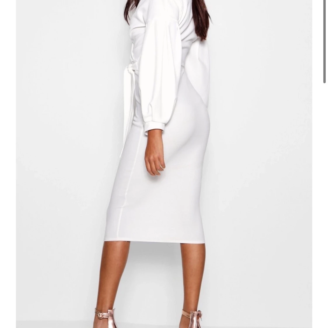 Vit midiklänning oanvänd - 90