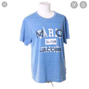 Blå T-shirt från Marc Jacobs, as nice!