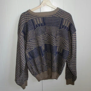 80's sweater - Cool stickad tröja med 80-tals mönster 