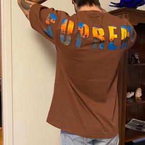 Supreme - T-shirt från Supreme✌🏽🪐