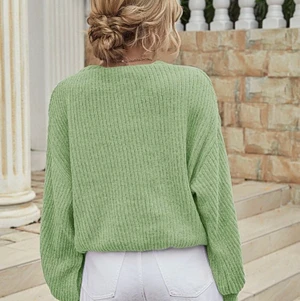 Tröja - Sååå himla mysig och fin tröja från Shein. Älskar materialet! Säljer pga inte riktigt min färg. 166kr inkl spårbar frakt