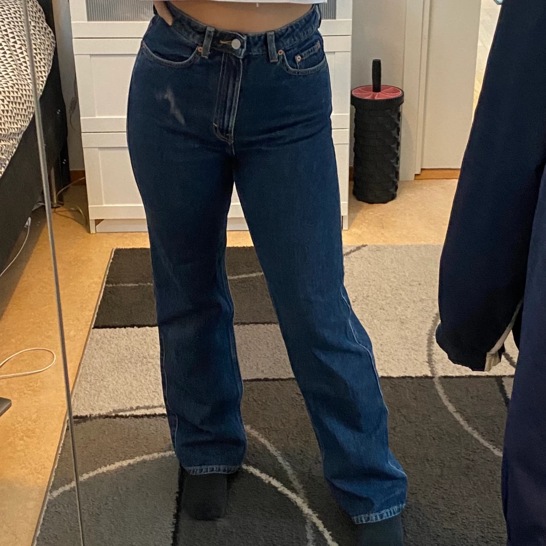 Mörkblåa rowe jeans 