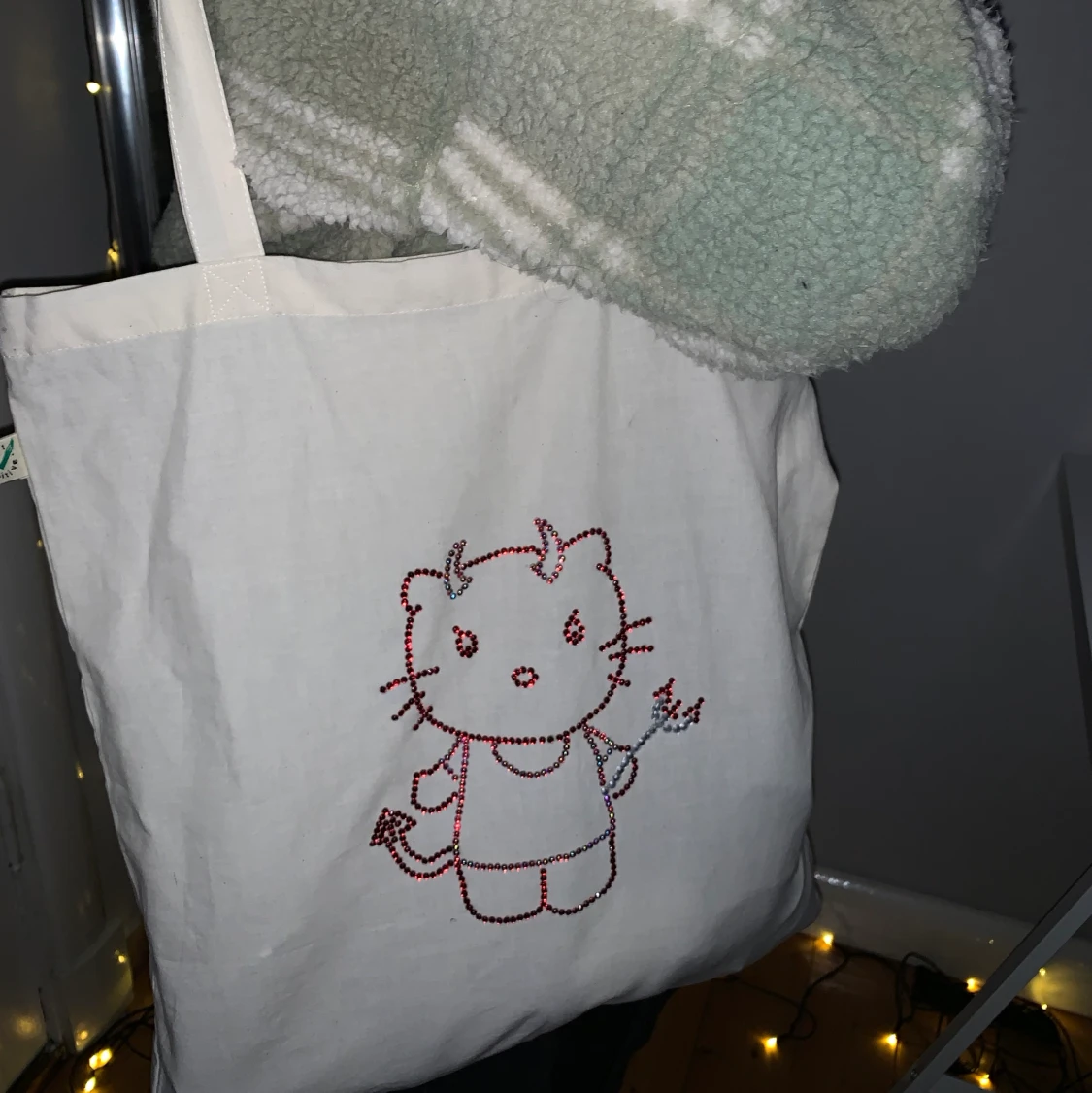 Tygkasse evil hello kitty - 90