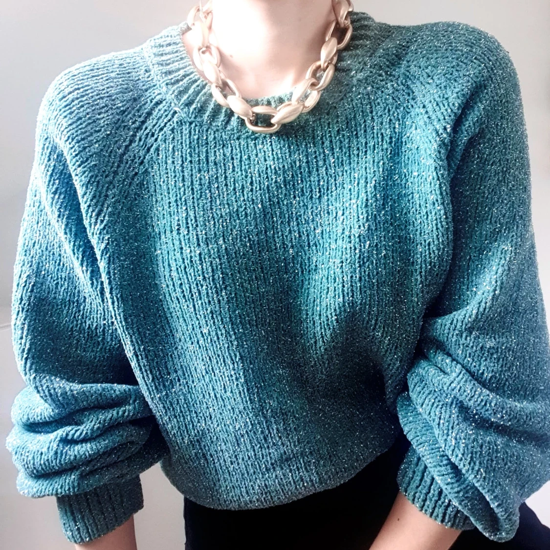 Turquoise Sparkling Sweatshirt