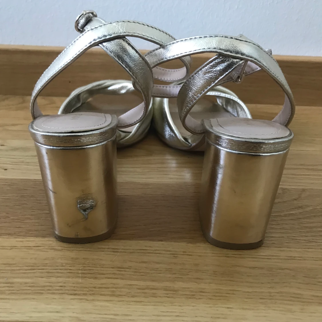 Klackskor mango guld imitation 37 - 90