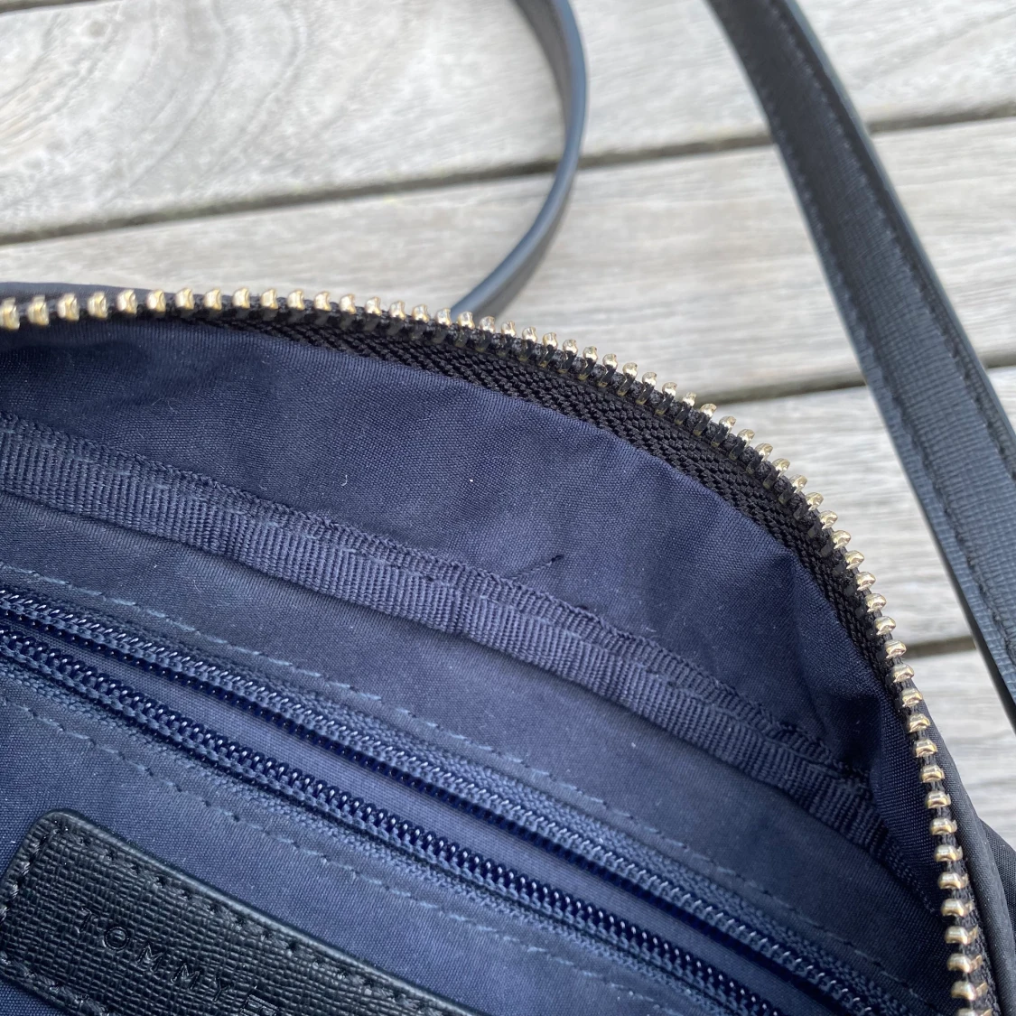 Tommy Hilfiger - väska - 90