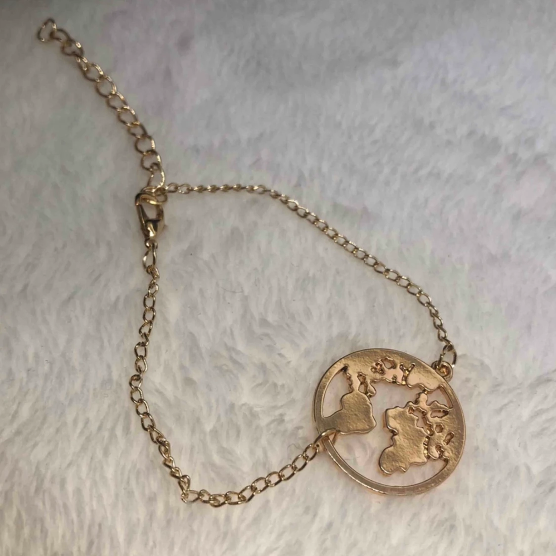  World map armband  - 90