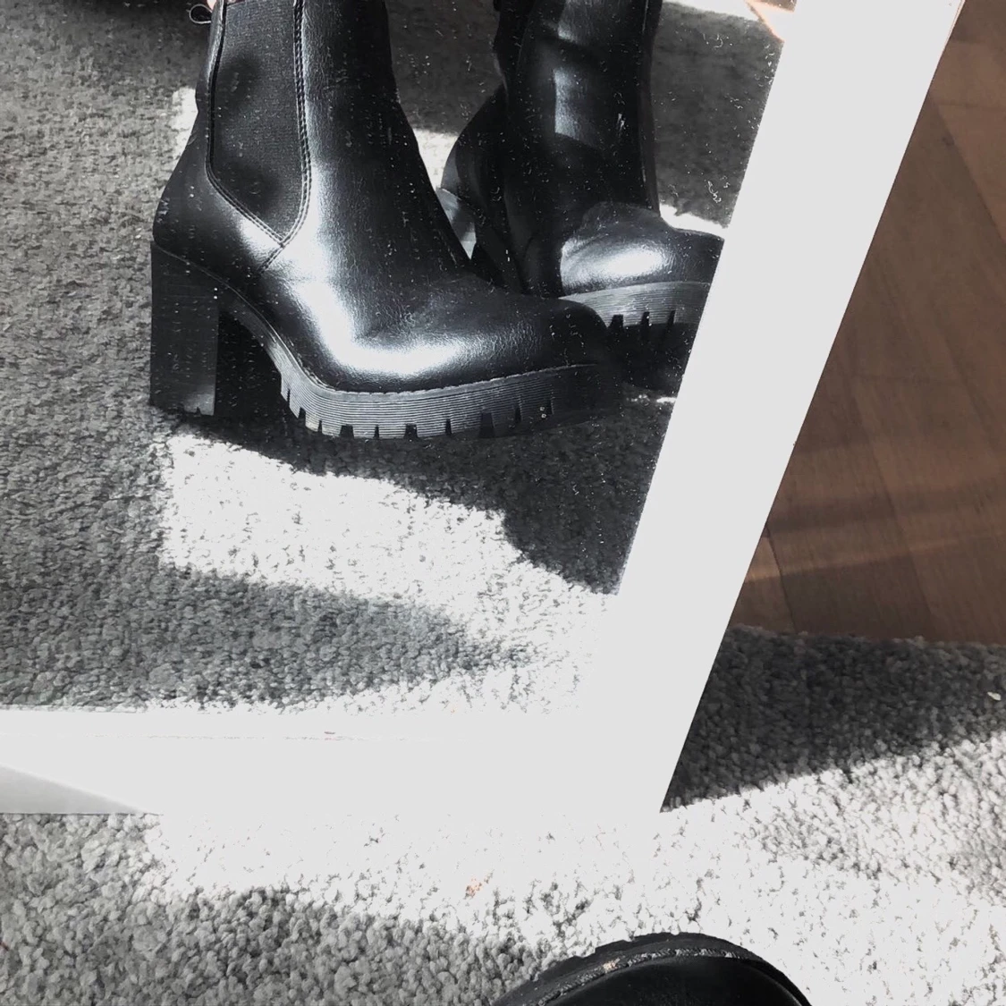 Svarta skor med klack 