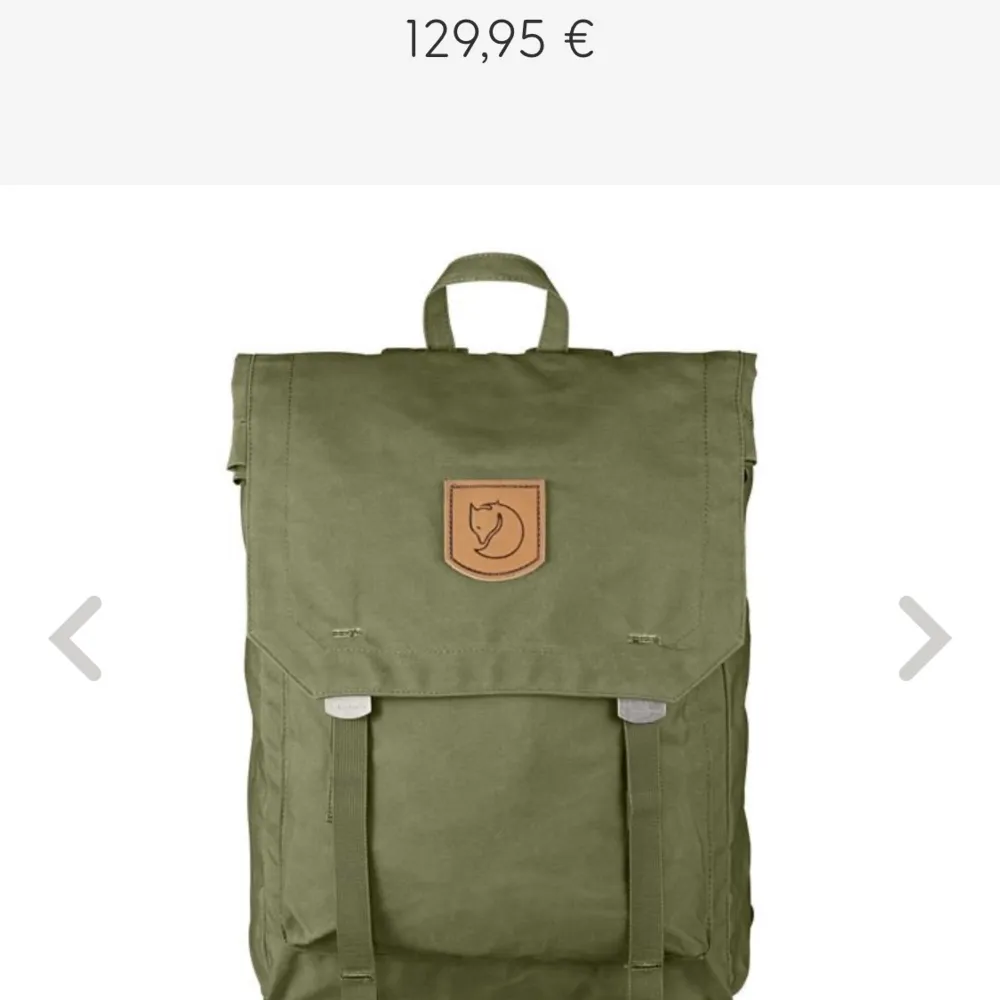 Hej! Jag säljer min jättefin ryggsäck, Fjällräven. ( 15 Tum ) Ny och handbroderad - handmade 🦋🌞✨ 1200kr + frakt ( 79kr ) . Väskor.