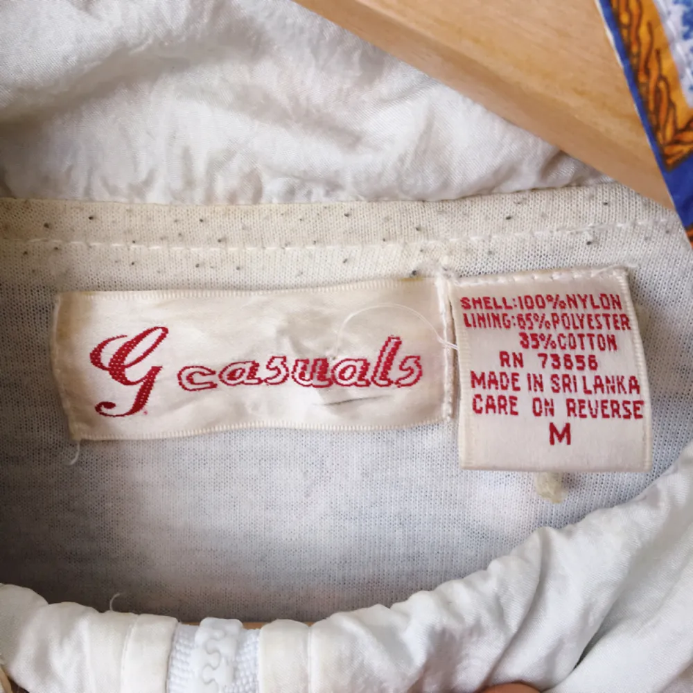 G Casuals Windbreaker / Vintage 90-tal / I fint skick / Kan skickas, köparen står för frakt (50kr). ✨. Jackor.