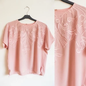  - Oversize vintage topp i storleken M (funkar även på en S)