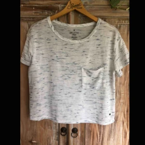  - American Eagle ”Soft & Sexy” kollektion, storlek S men passar S-M. Ljusblå med blå streck, väldigt mjuk och skön!