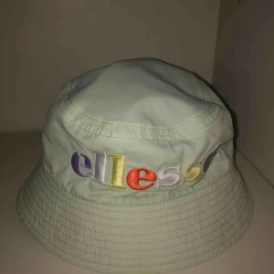  - Kan vändas ut och in. Ny skick. Använd 1 gång endast.