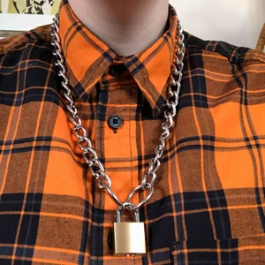  - Sid Viciousinspirerat halsband 🗡 Frakten ingår i priset 