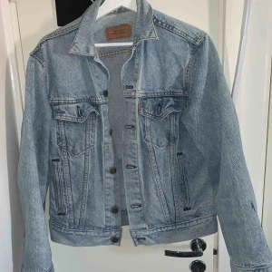  - Levisjacka oldschool!