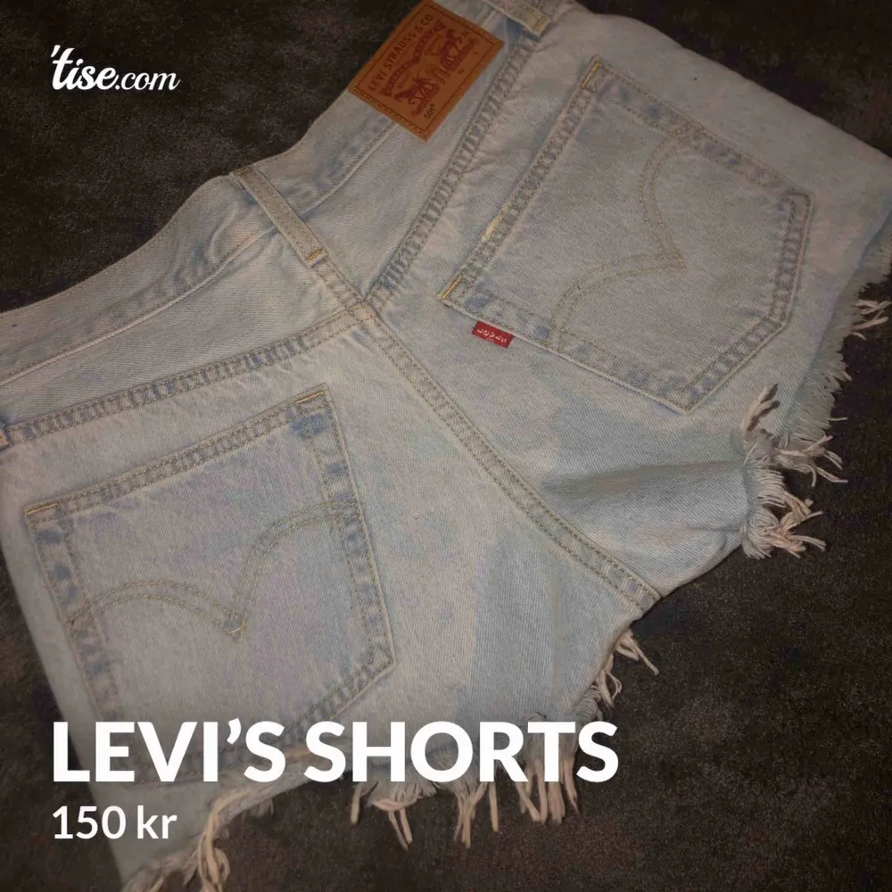 Säljer ett par levi’s shorts. Väldigt ljusa. Använd 2 ggr.  Strl: W26  #shorts #levi’s #jeansshorts . Shorts.