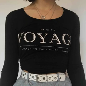  - Nästan aldrig använd tröja från Gina Tricot som ej säljs längre!!! Kommer tyvärr inte till användning här och förtjänar därför bättre hem