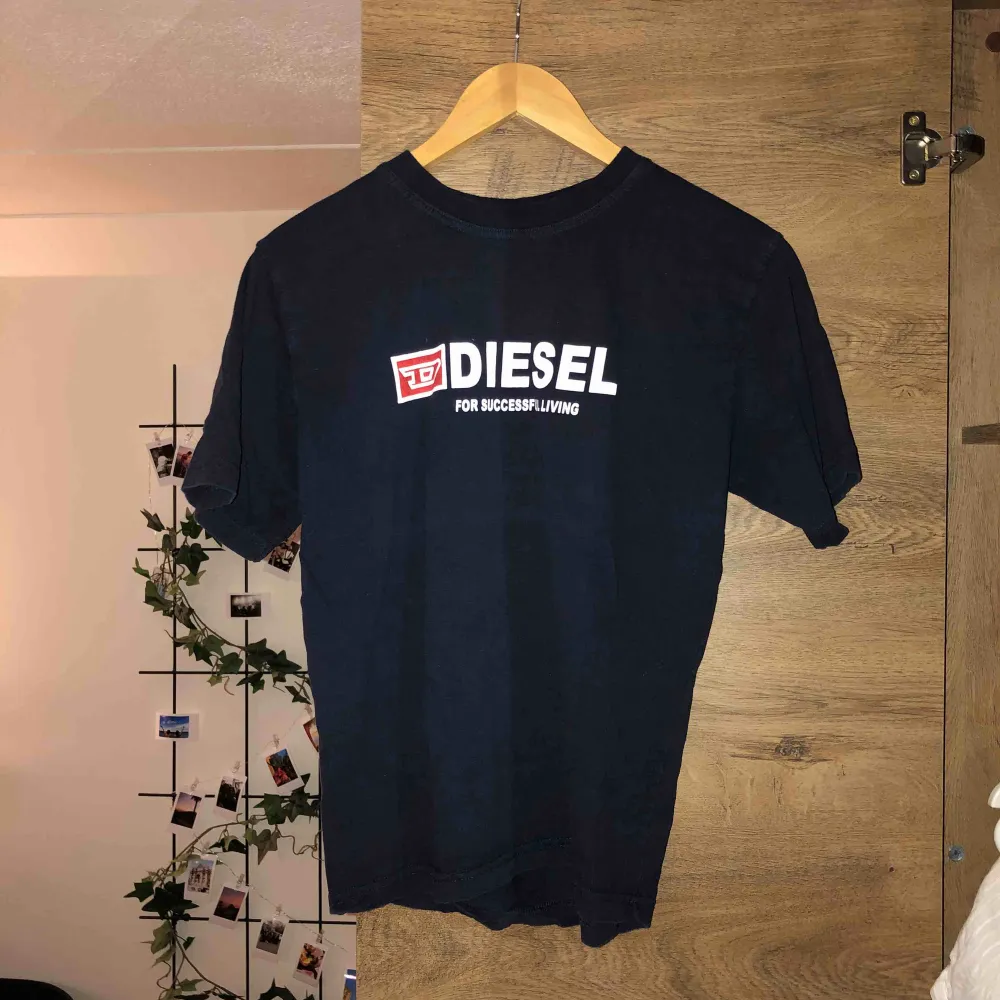 Vintage diesel t-shirt. Fri frakt!. T-shirts.