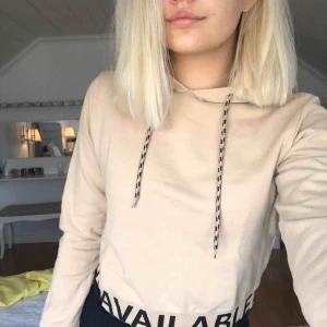  - Min företetta favorit tröja❤️ storlek m men är mer som en s/xs, frakt tillkommer